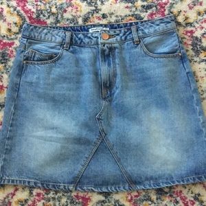 Stradivarius denim skirt